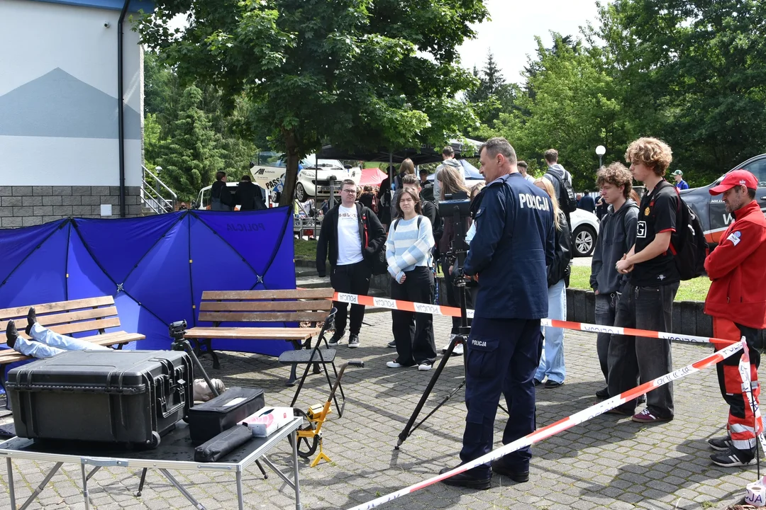 Polarnicy, policja i Szarik na jednej scenie – niezwykła lekcja bezpieczeństwa w Muzeum Badań Polarnych