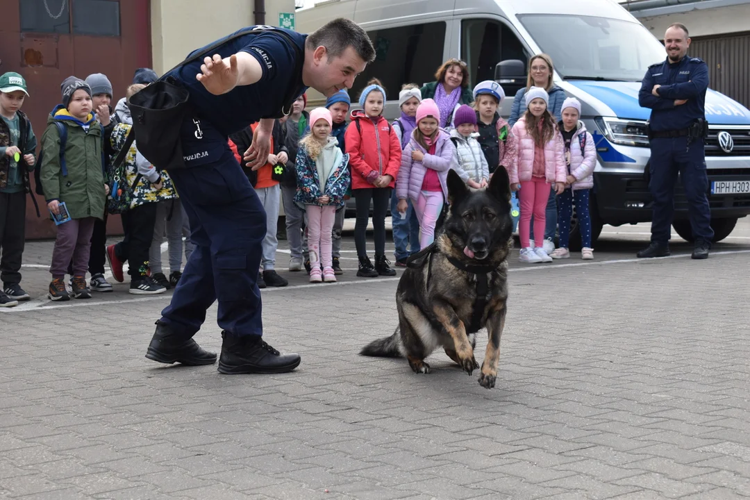 Garwolińscy policjanci zorganizowali dla dzieci wyjątkowe spotkanie! - Zdjęcie główne