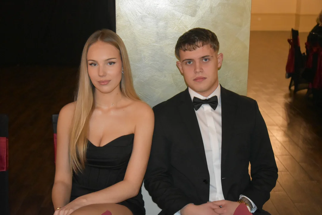 Tak bawił się ZST w Międzyrzecu Podlaskim – piękne pary mamy w Międzyrzecu! (ZDJĘCIA) - Zdjęcie główne