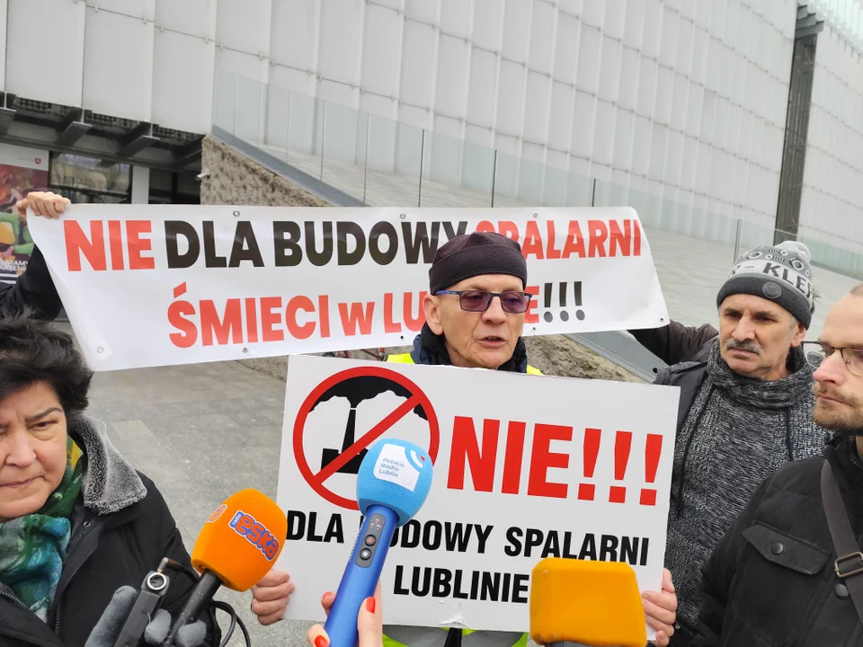 Lublin: "Protestujemy przeciwko budowie jakichkolwiek spalarni". Ekolodzy kontynuują swoją walkę - Zdjęcie główne