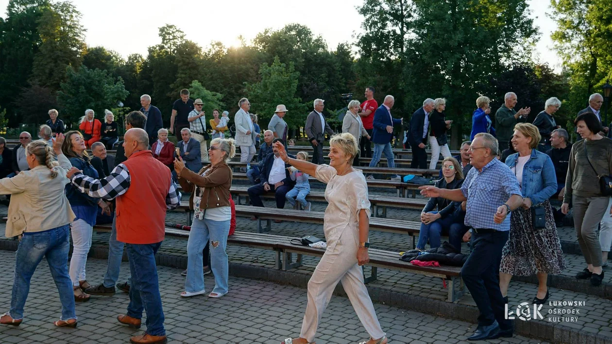 Letnia potańcówka w samym środku Łukowa