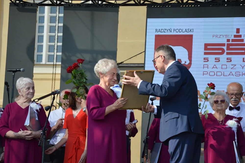 Wieczorem zagra ENEJ, w  niedzielne popołudnie podczas DNI RADZYNIA na dziedzińcu pałacowym też  brzmiała muzyka - Zdjęcie główne