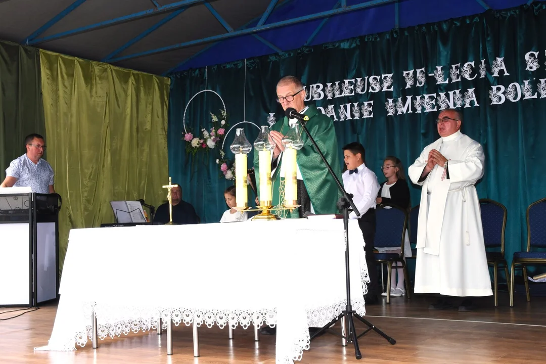 Szkoła Podstawowa w Radoryżu Kościelnym ma nowego patrona. To znany pisarz