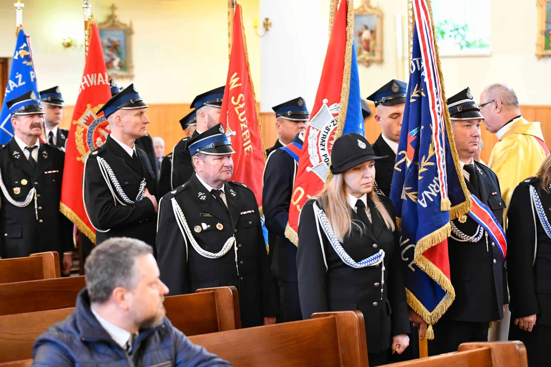 Zarzec Łukowski Msza Św. w intencji zmarłych strażaków z gminy Łuków