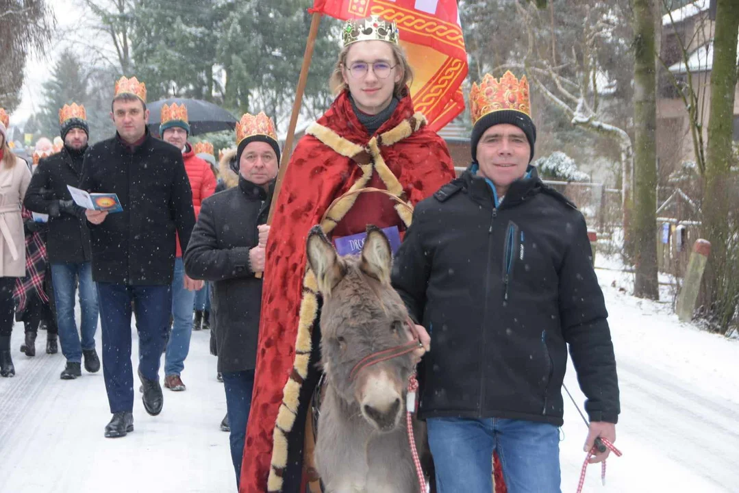 Orszak Trzech Króli po raz pierwszy w Woli Gułowskiej