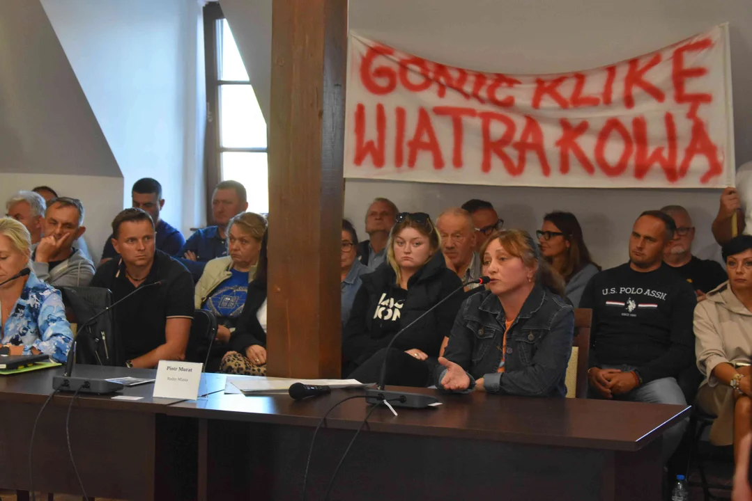 Sesja w sprawie wiatraków w Końskowoli