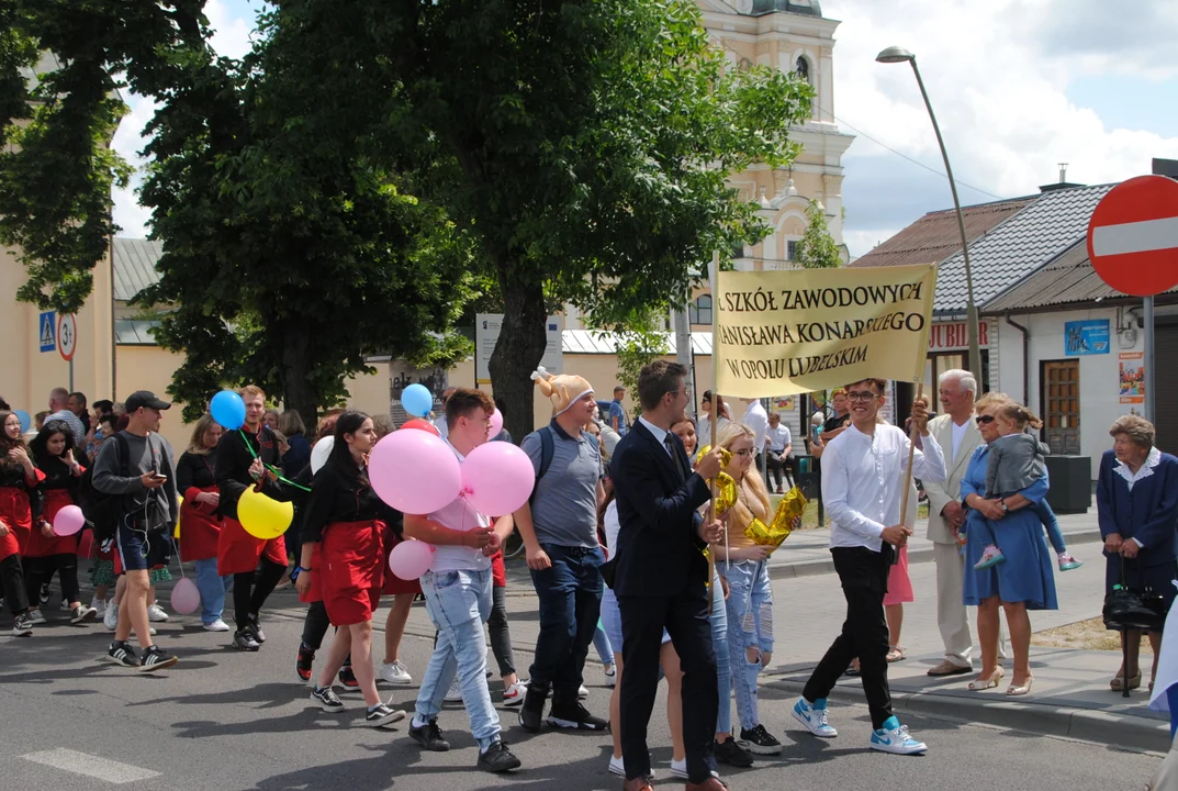 Jarmark Opolski rozpoczął się barwnym korowodem