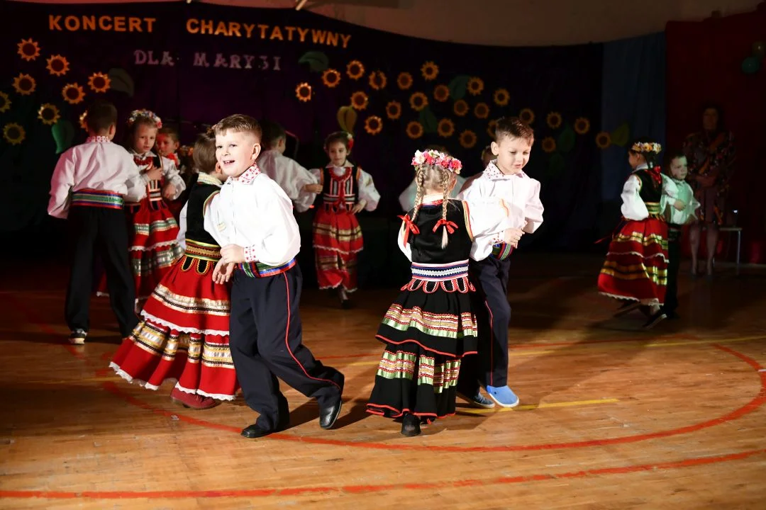 Koncert i występy artystyczne dla Marysi