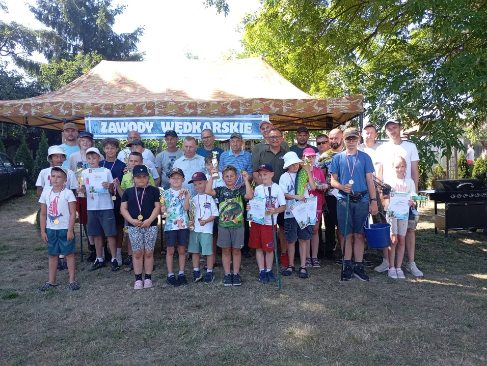Gm. Baranów: Młodzi wędkarze rywalizowali o nagrody (zdjęcia) - Zdjęcie główne
