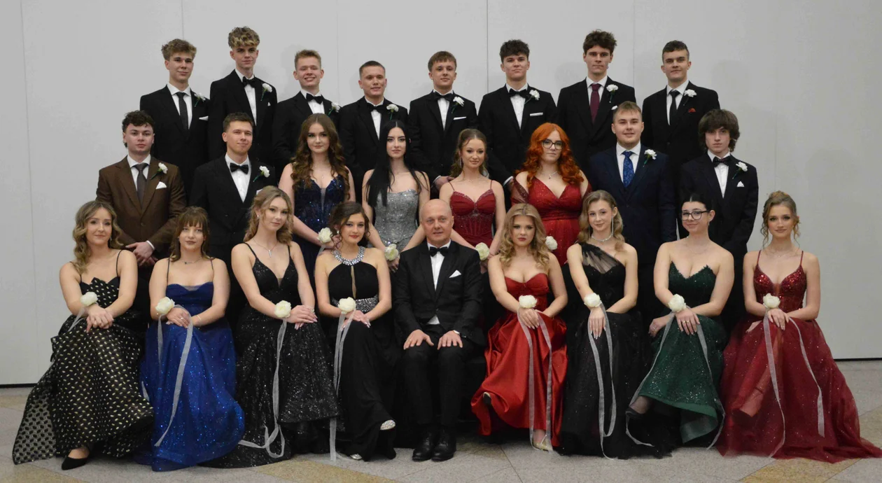 Studniówka ZS nr 2 w Lubartowie [CZ. 1]