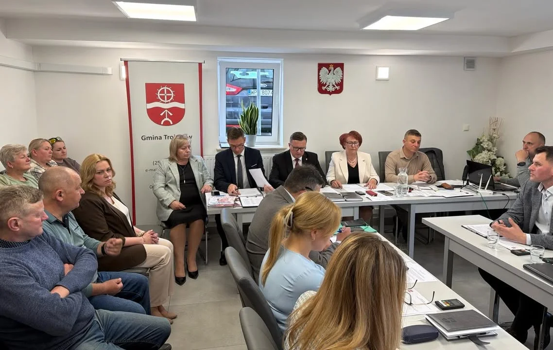 Zmiany w Radzie Gminy Trojanów. Nowa radna oficjalnie objęła mandat