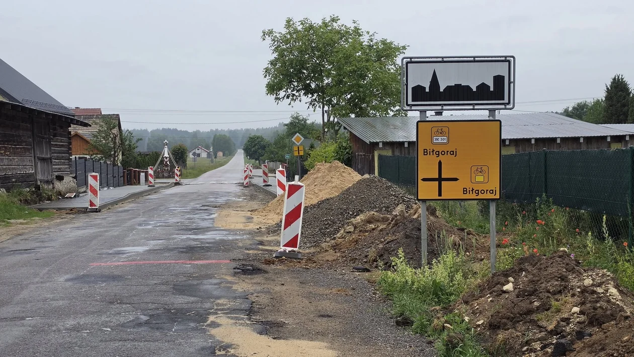 Droga w budowie. Kierowcy muszą uzbroić się w cierpliwość (foto) - Zdjęcie główne