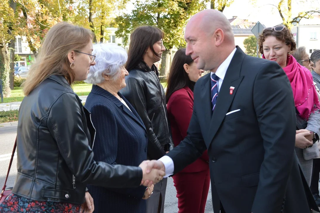 Odsłonięcie tablicy poświęconej zamordowanym Żydom z Opola Lubelskiego