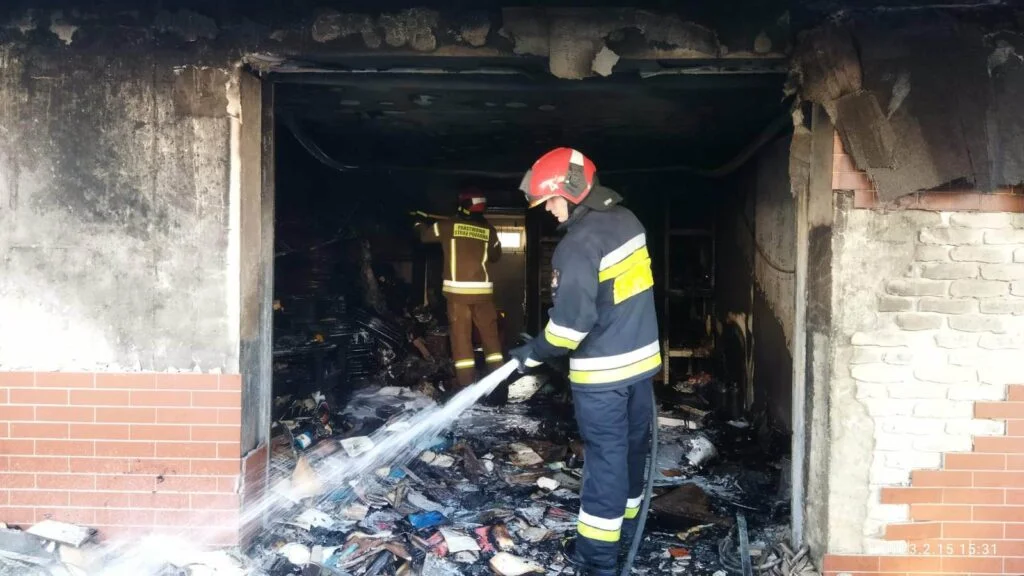 Lublin: Pożar bloku przy ul. Relaksowej. Nadzór Budowlany sprawdzi czy można tam mieszkać