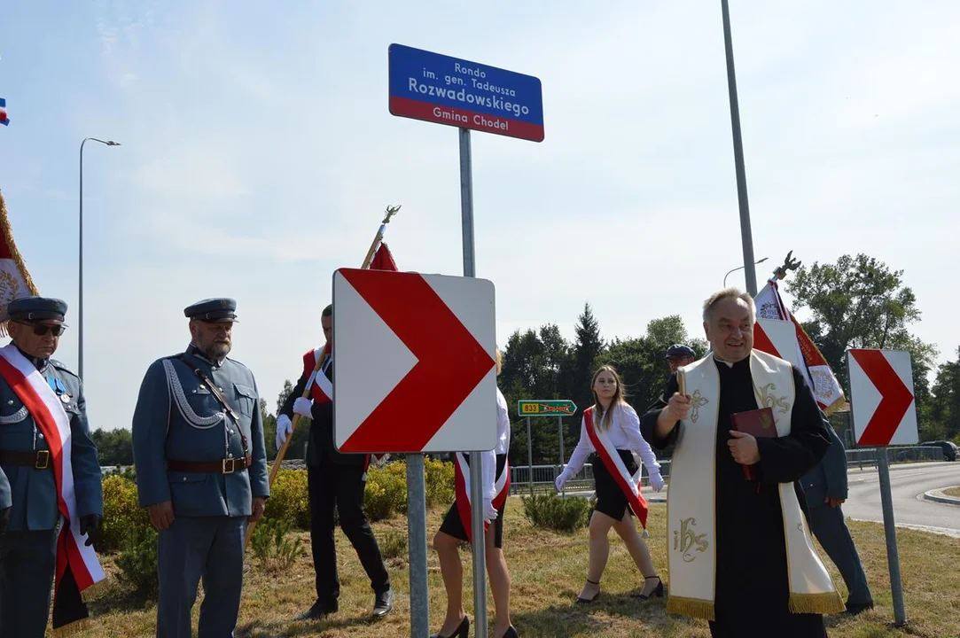 Uroczystość odsłonięcia ronda im. generała Tadeusza Rozwadowskiego w Chodlu