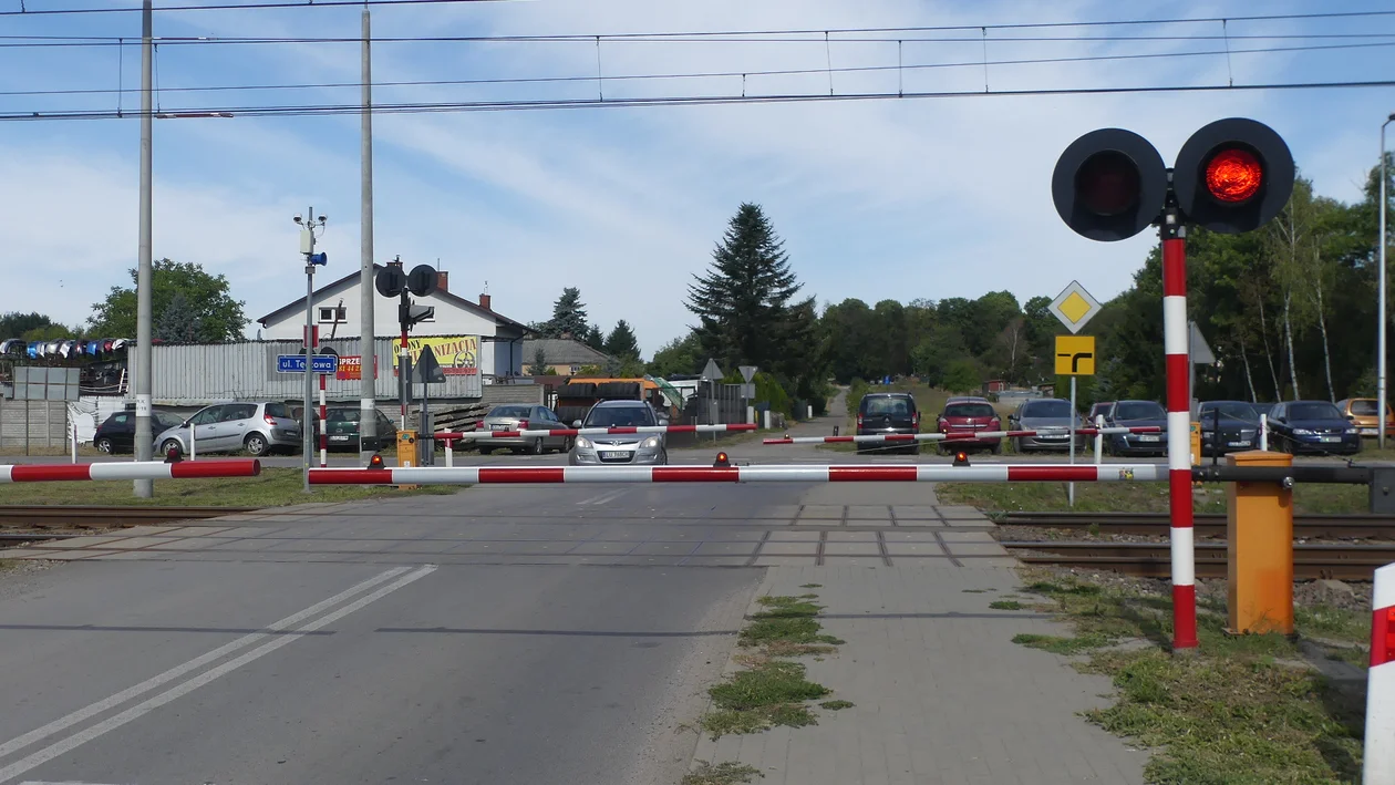 Woj. lubelskie. Na przejazdach kolejowych ginęli ludzie. Jest poprawa. Zdjęcia i wideo - Zdjęcie główne