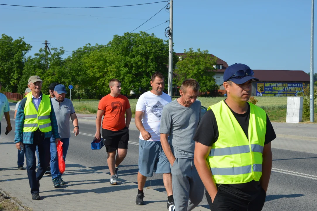 Poniedziałkowa akcja protestacyjna producentów malin w Opolu Lubelskim