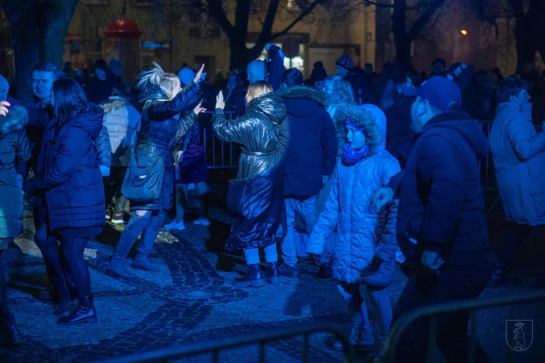 Łukowianie powitali Nowy Rok na placu pod zegarem!