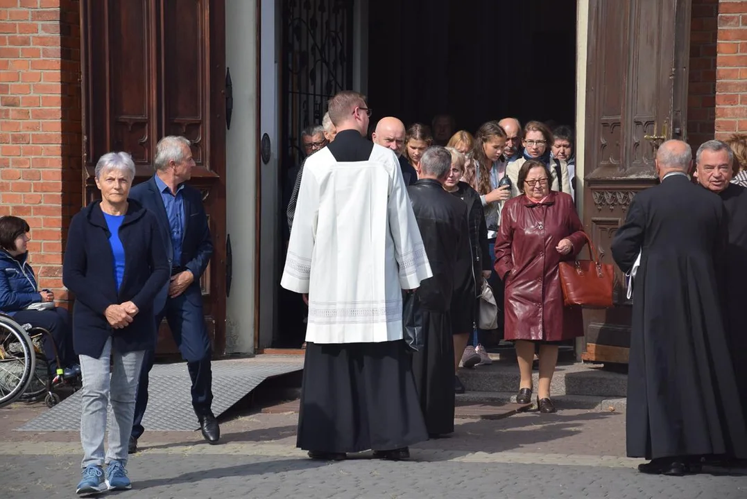 Uroczystości pogrzebowe śp. ks. kanonika Henryka Prządki