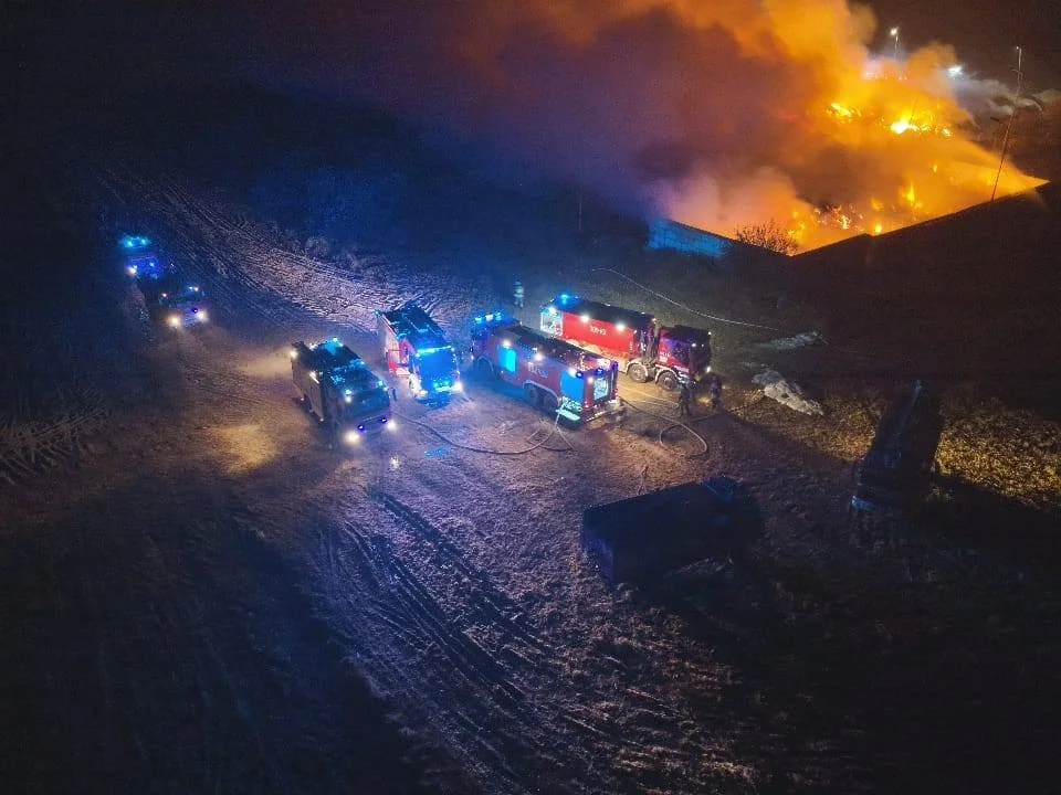 Paliła się sortownia na Lubelszczyźnie. Kazali zamykać okna nawet w sąsiednim powiecie