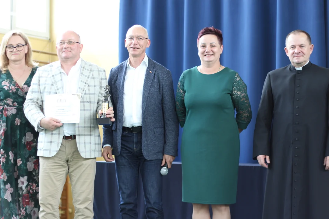 XIII Turniej Szkół Sienkiewiczowskich pod honorowym patronatem Starosty Łukowskiego i Wójta Gminy Adamów