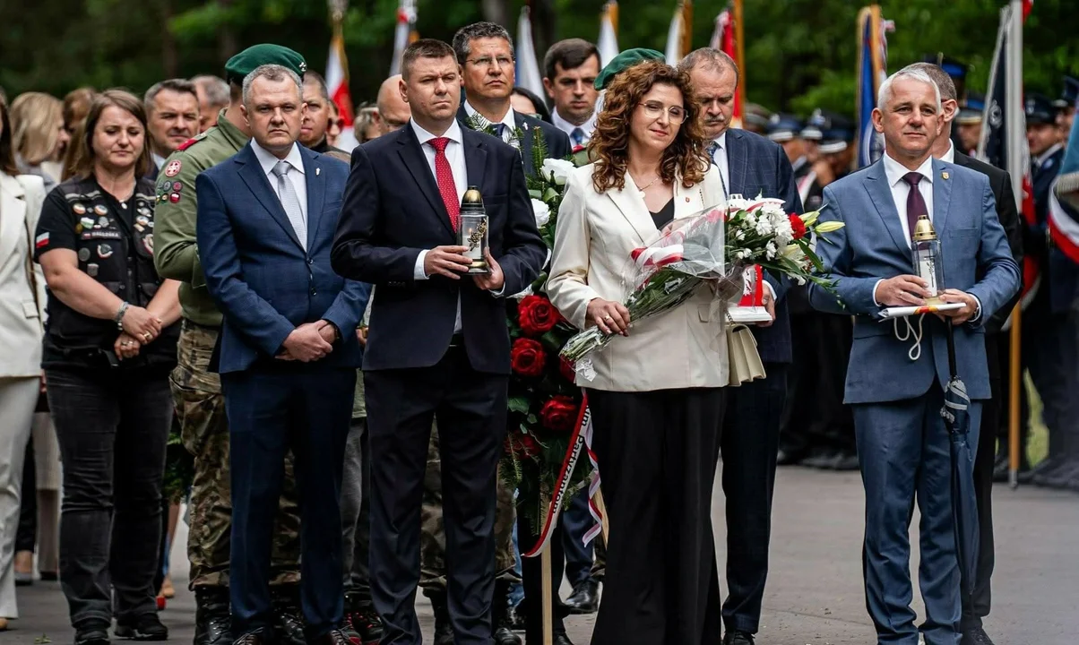 79. rocznica Bitwy na Porytowym Wzgórzu – hołd dla bohaterów (foto) - Zdjęcie główne