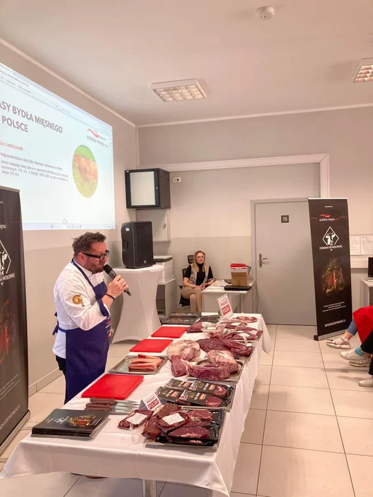 Tatar, burgery, steki - uczniowie z „Warszawskiej” przyrządzili wołowinę