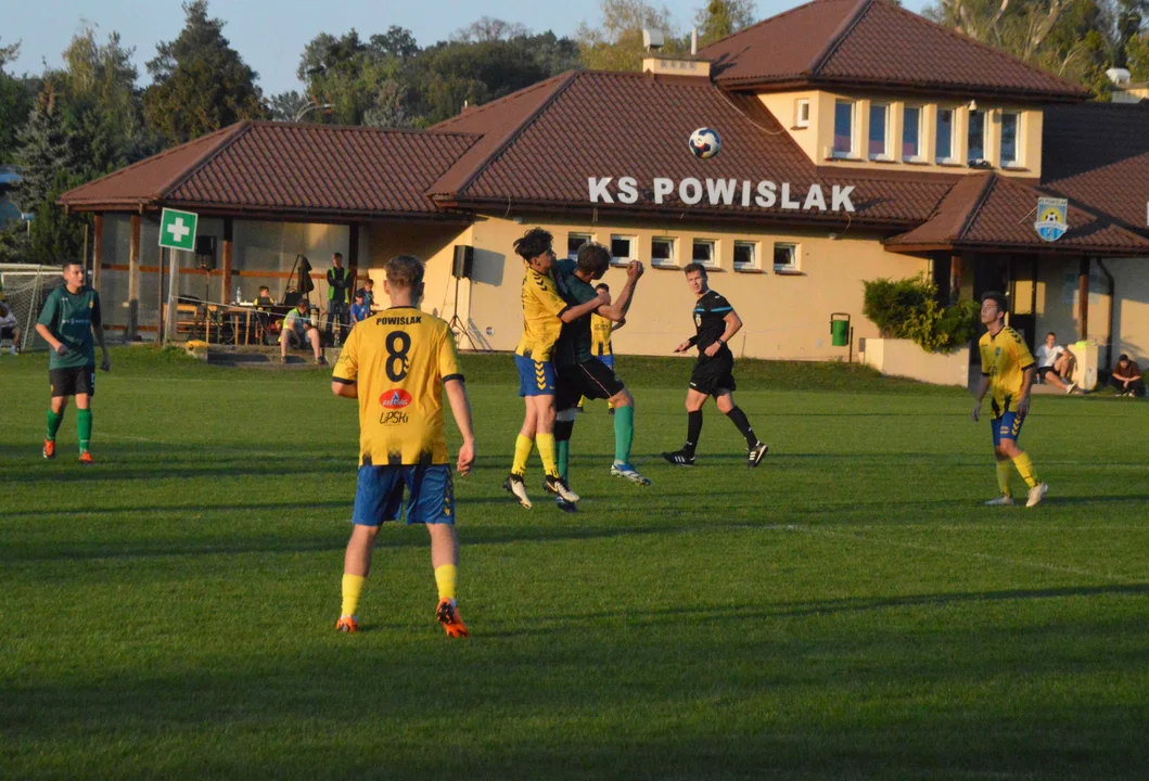 Powiślak Końskowola - LZS Poniatowa Wieś