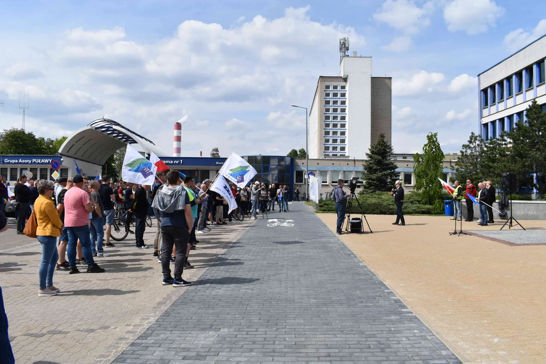 Manifestacja pracowników Grupy Azoty Puławy