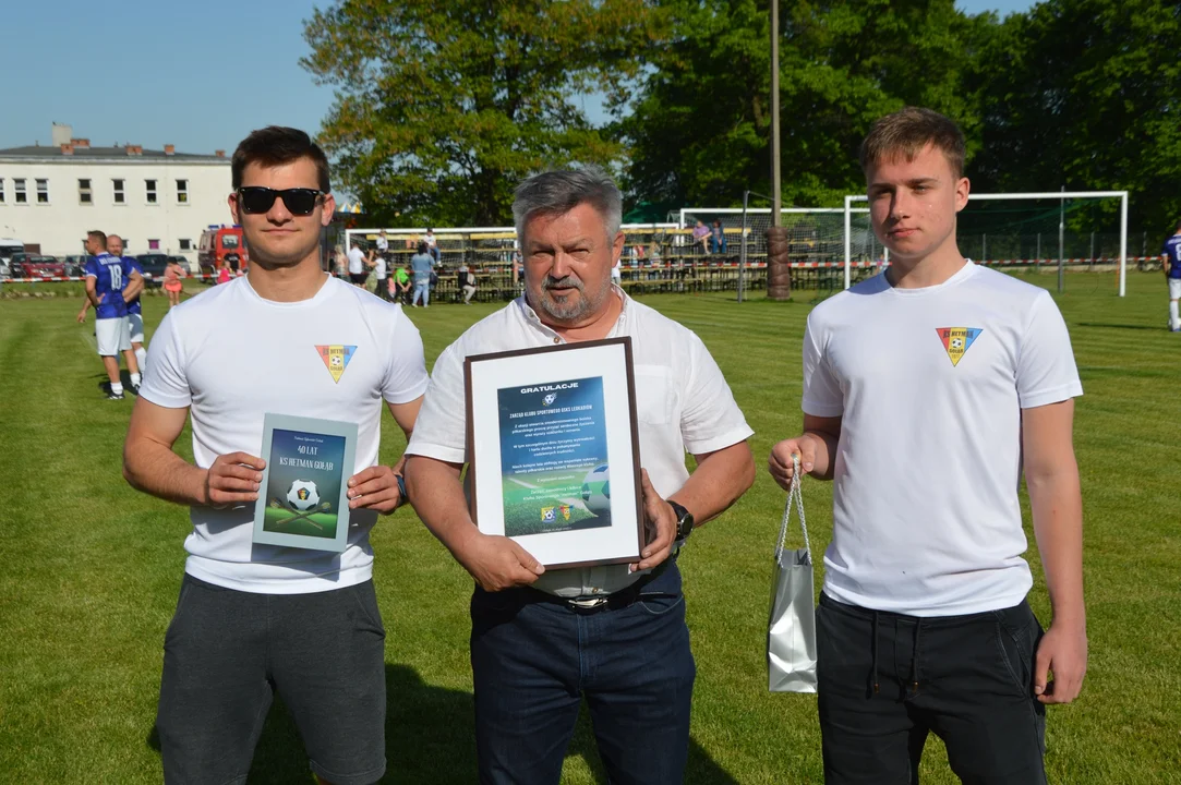 Piknik rodzinny wraz z otwarciem zmodernizowanego boiska w Leokadiowie