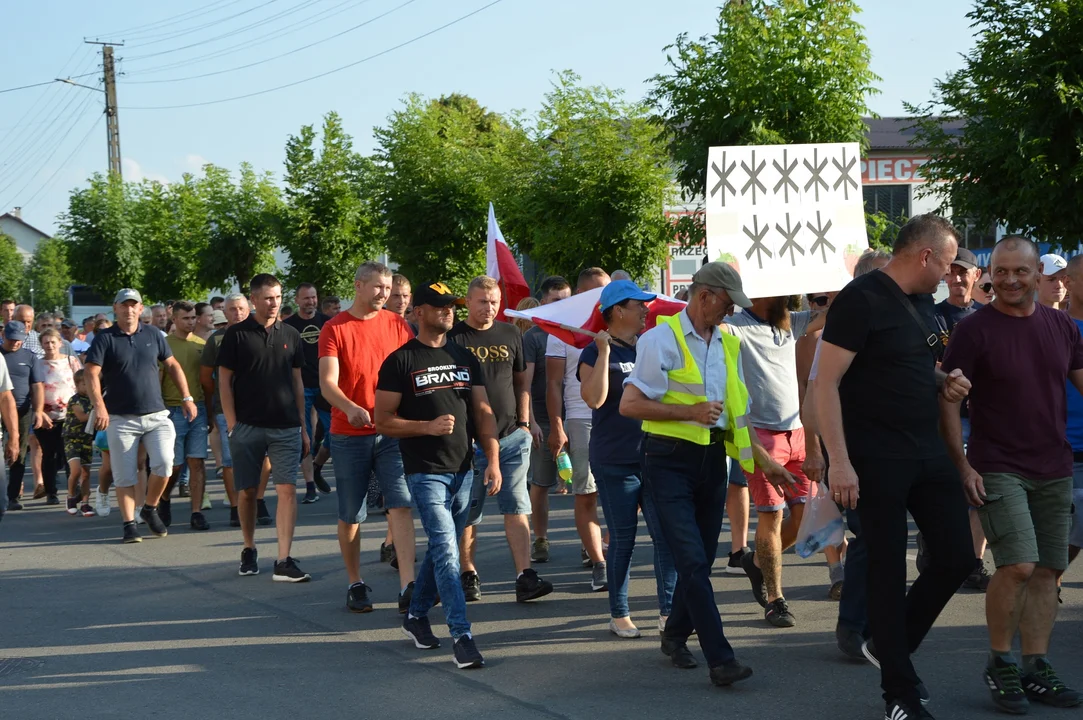 Protest producentów malin w Opolu Lubelskim