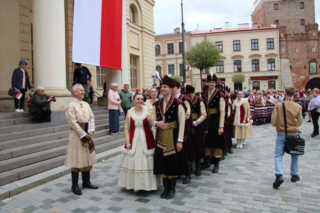 Obchody 3 maja w Lublinie. Mieszkańcy zatańczyli wspólnie Poloneza