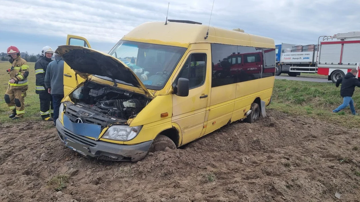 Wypadek w gminie Wojcieszków. Dwie osoby trafiły do szpitala