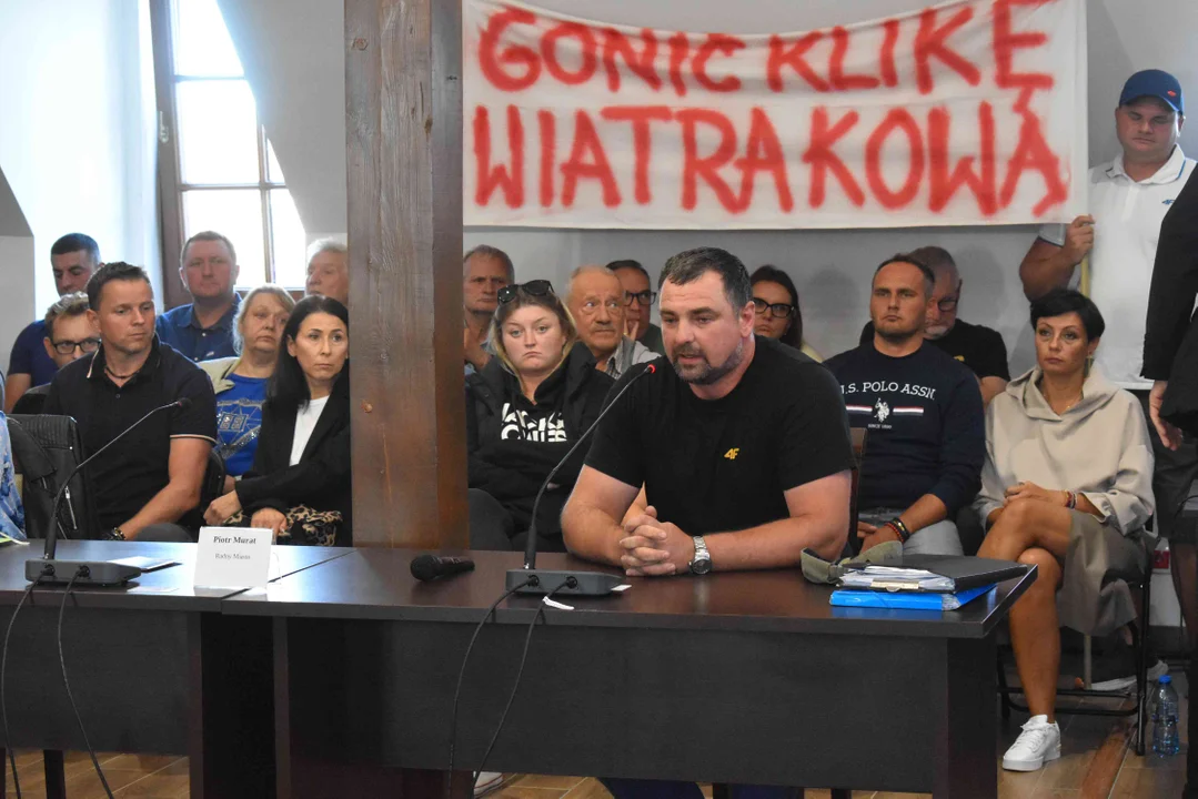 Sesja w sprawie wiatraków w Końskowoli