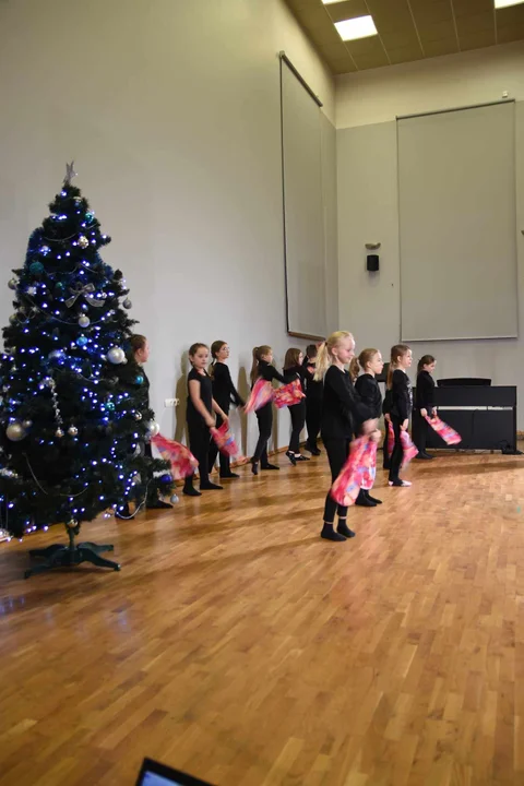 NOWOROCZNY KONCERT UCZNIÓW PAŃSTWOWEJ SZKOŁY MUZYCZNEJ W ŁUKOWIE