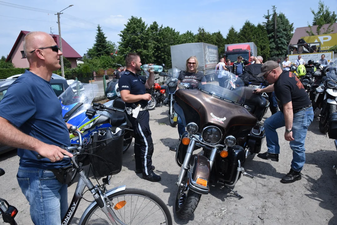 Motocykliści opanowali Łuków. Część I