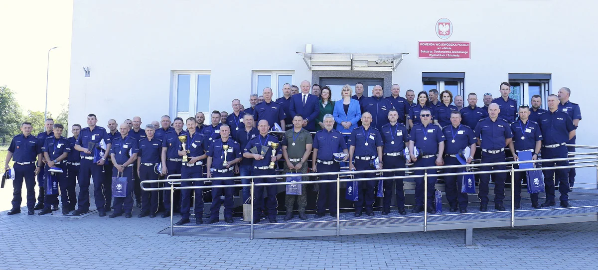 Konkurs „Policjant Ruchu Drogowego 2024”. Hrubieszowski policjant reprezentantem województwa w finale