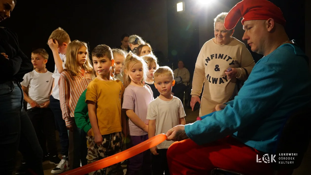 Niedziela z teatrem „O Chłopcu z drewna”