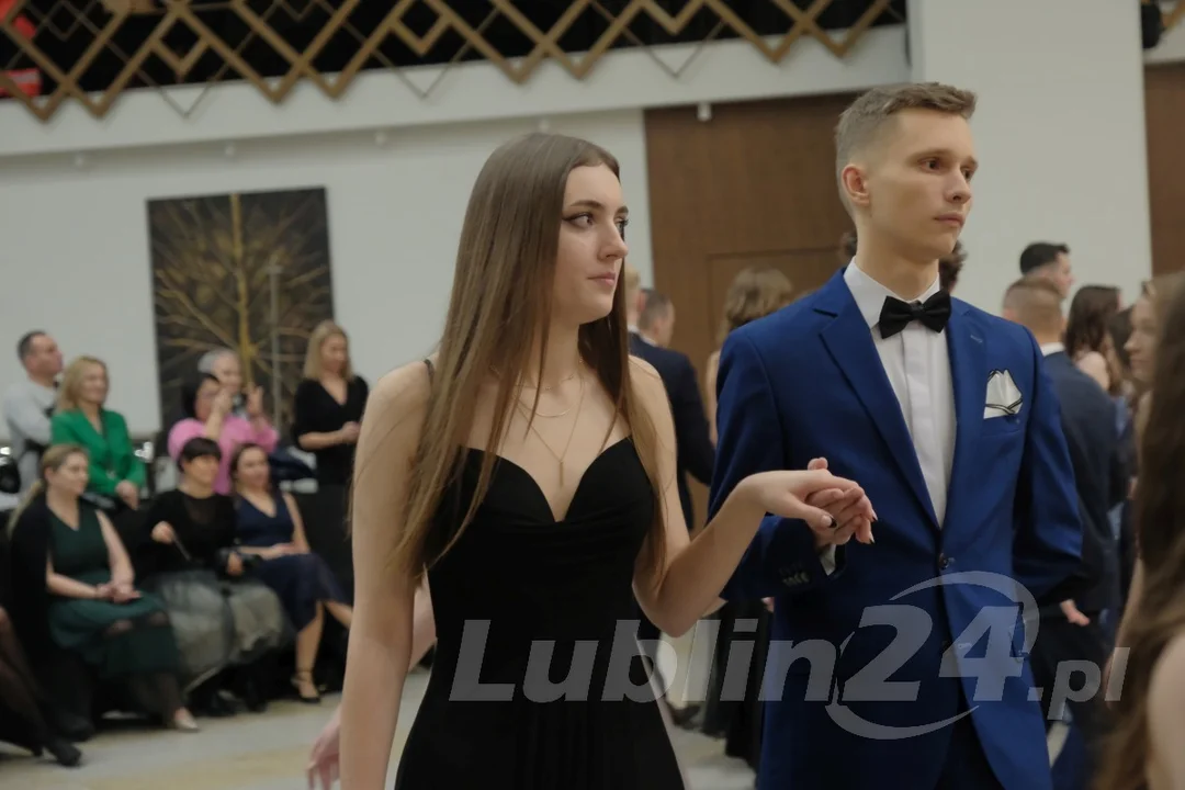 Studniówka maturzystów XXIX LO w Lublinie (zdjęcia cz. 2)