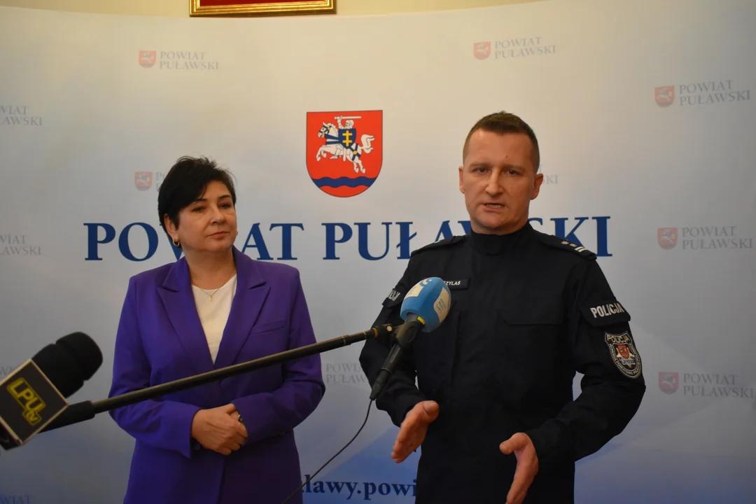 Nowa akcja informacyjna starostwa i policji w Puławach