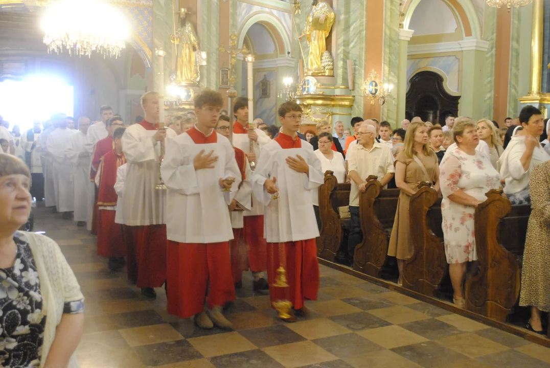 Biskup Miziński w bazylice św. Anny w Lubartowie