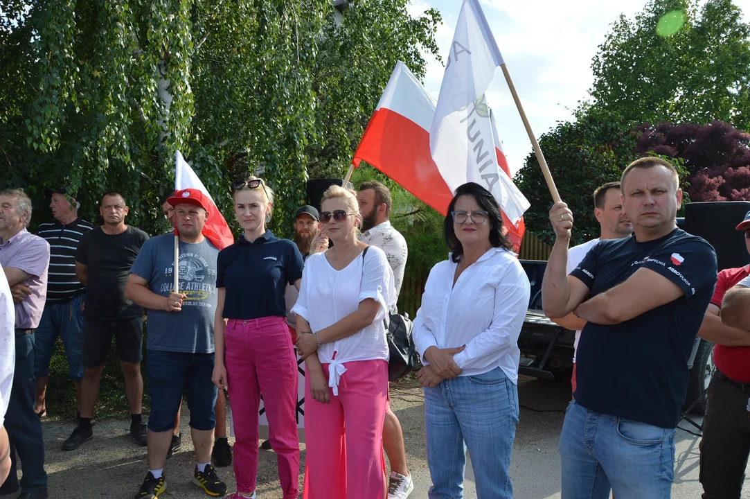 Protest producentów malin w Opolu Lubelskim