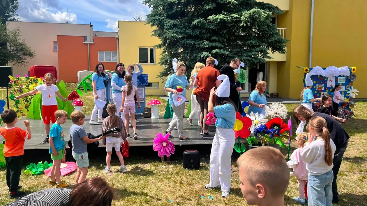 Trwa Dzień Dziecka i Rodziny w Biłgoraju. Wioska Dziecięca zaprasza (foto) - Zdjęcie główne