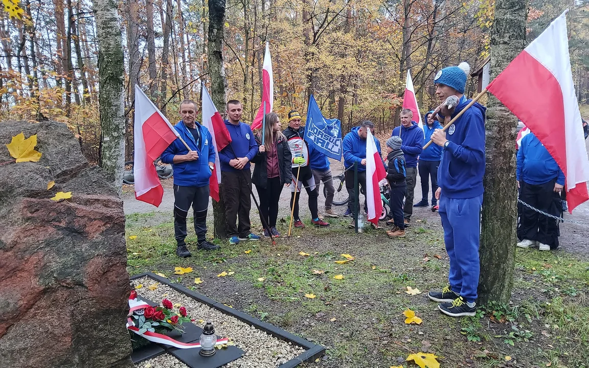 Morsujący Firlej uczcił Święto Niepodległości