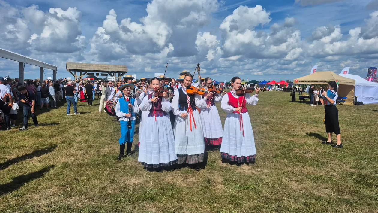 Wieńce, tradycja i dziękczynienie. Ruszyły Dożynki Wojewódzkie w Świdniku