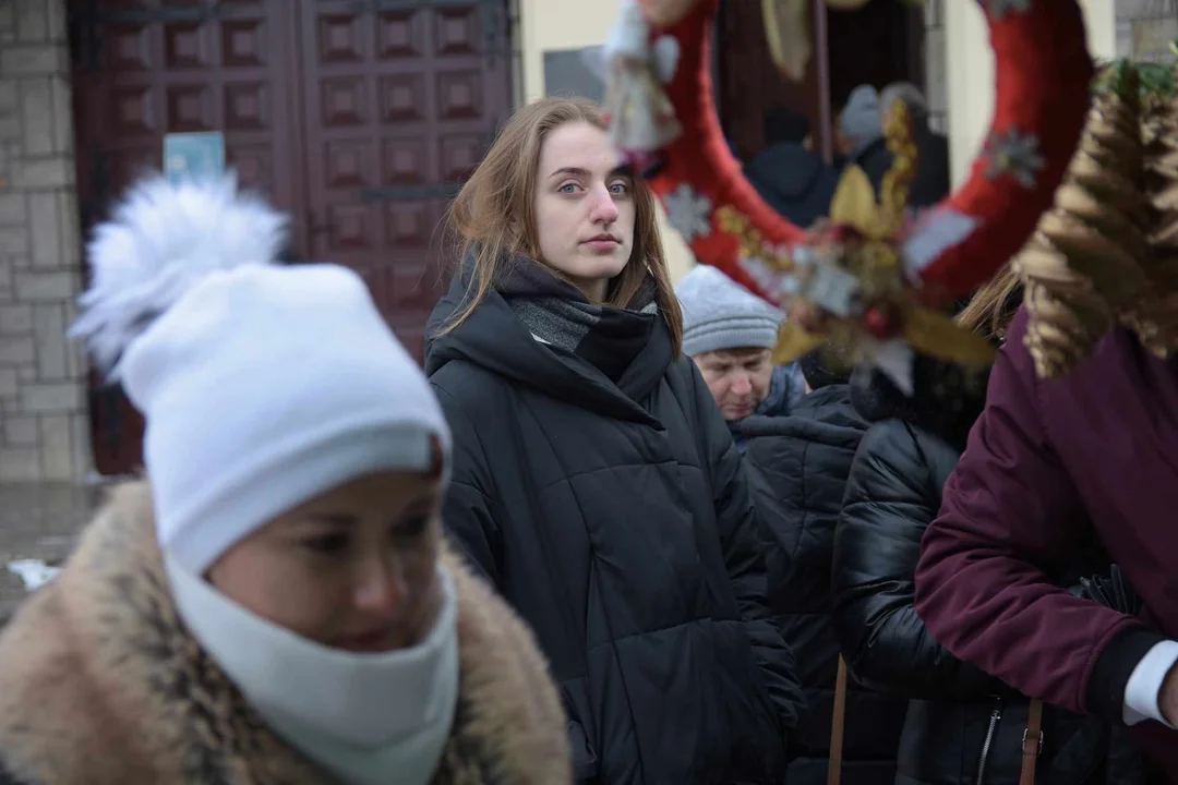 Koło Gospodyń Wiejskich w Zimnej Wodzie zaprosiło na kiermasz świąteczny na pomoc Marcie Ochnik