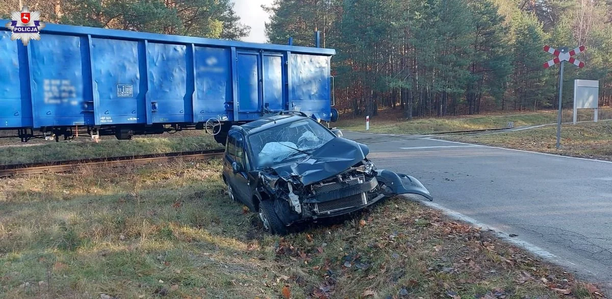 Województwo lubelskie: Groźna sytuacja na torach. Osobówka zderzyła się z lokomotywą - Zdjęcie główne