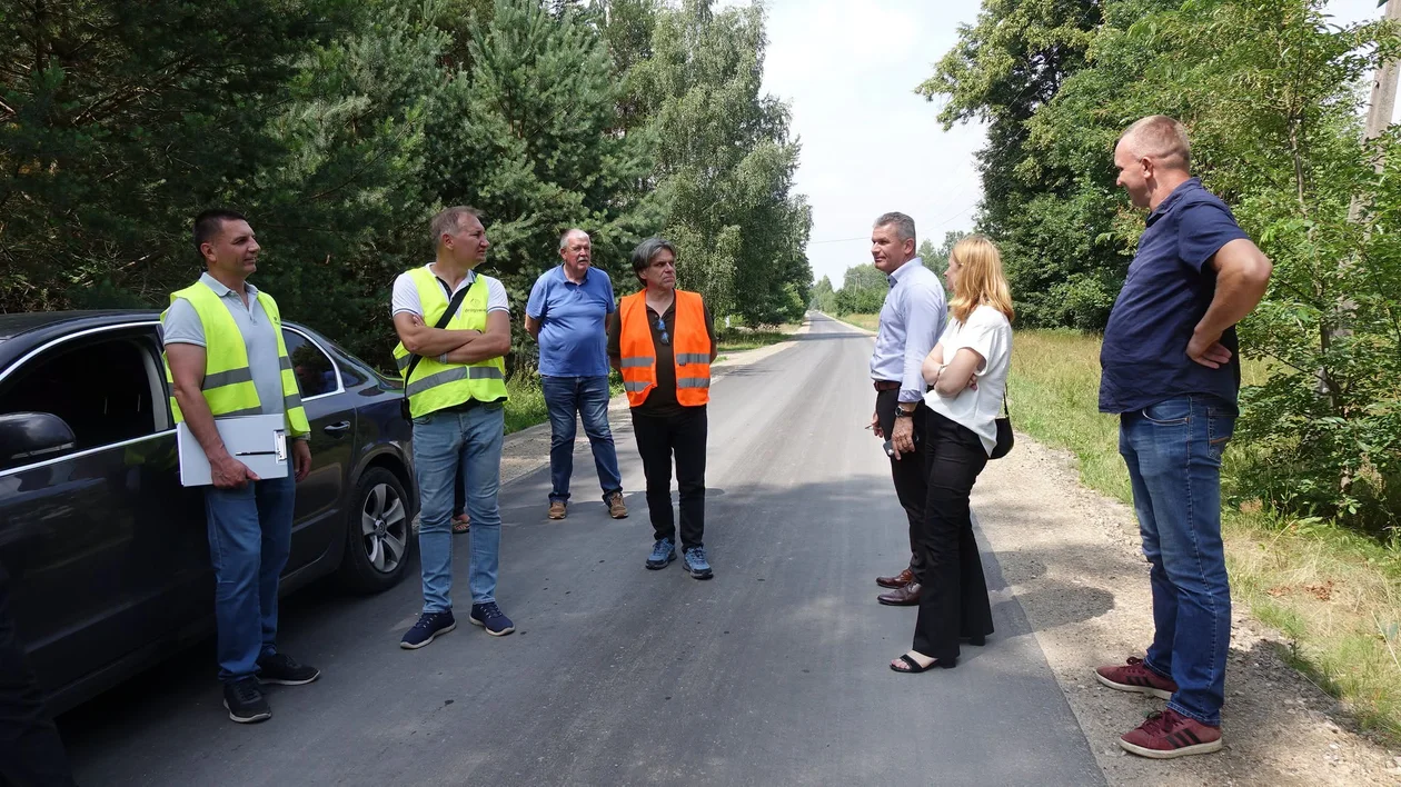 Wyremontowali powiatową drogę w gminie Firlej (zdjęcia) - Zdjęcie główne