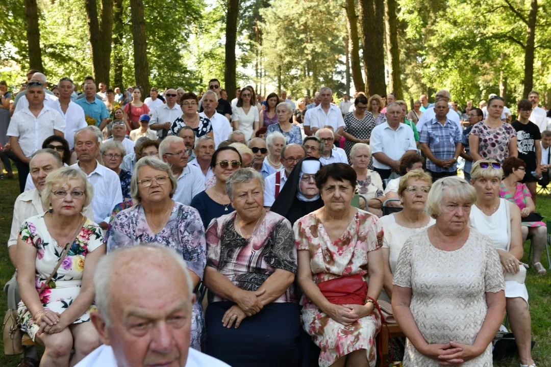 Święto Wojska Polskiego. Uroczystości na Cmentarzu Wojennym przy ul. Strzelniczej w Łukowie [ZDJĘCIA] - Zdjęcie główne