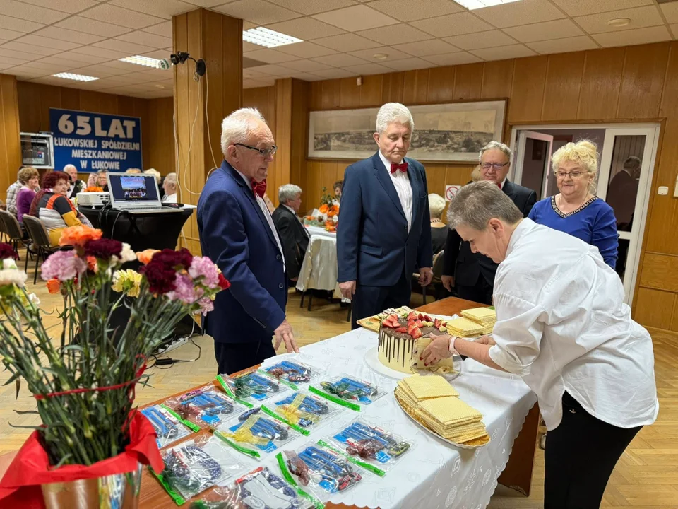 Dzień Kobiet i Mężczyzn w Klubie Seniora „Raj”